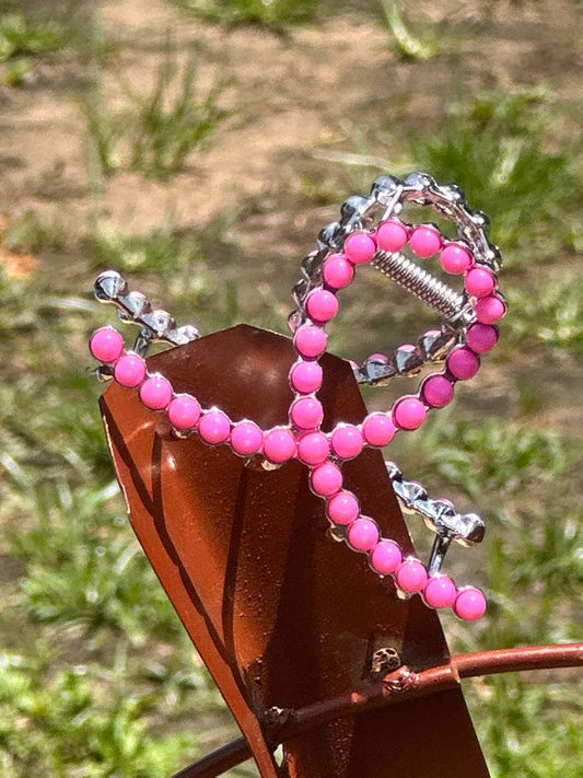 Small pink Navajo pearl clip